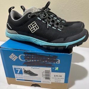 Columbia Women’s Flightfoot in Black Stone size 7.5